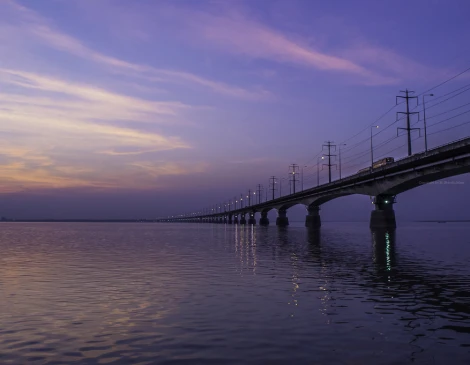 যমুনা বহুমুখী সেতুতে ট্রেন চলাচল বন্ধ হয়ে যাচ্ছে