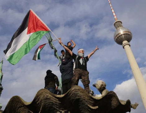 Hamas and Israel have agreed to exchange six hostages,bodies held in Gaza