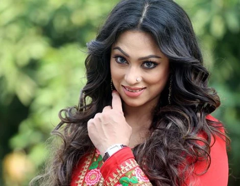 মা চাইতেন না আমি বিয়ে করি: পপি