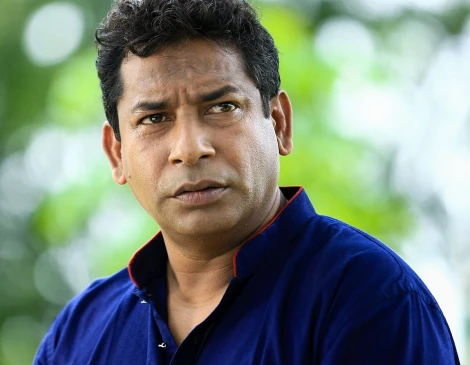 Mosharraf Karim makes his playback singing debut in 'Bildakini'
