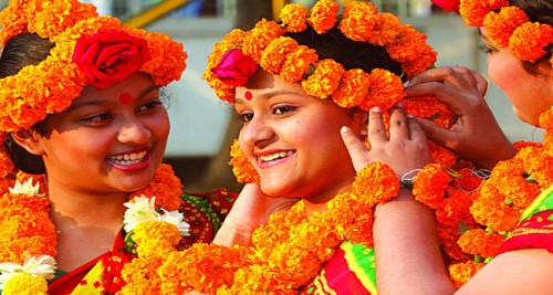 লিরিক্স: ফাগুনের মোহনায় মন মাতানো মহুয়ায়; ভূমি ব্যান্ড